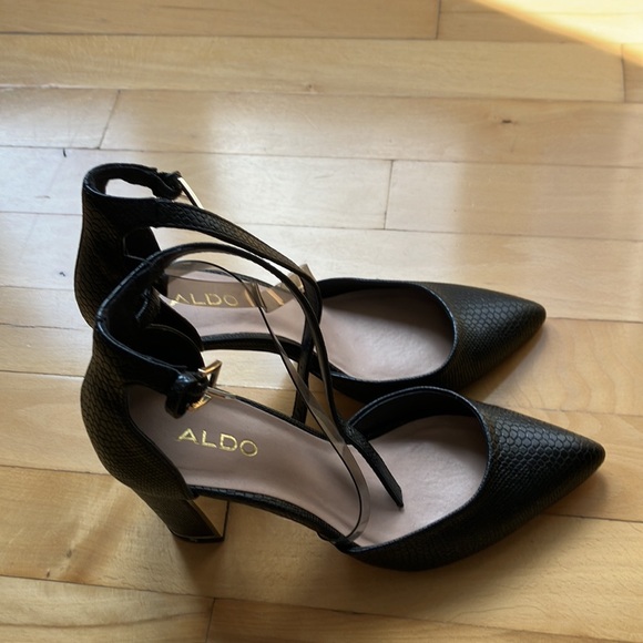 Aldo - Picture 3 of 3